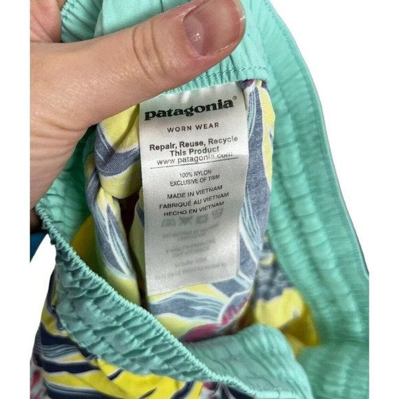 Patagonia Girl's Costa Rica Baggies Shorts Floral Tropical Yellow Size Large - Picture 5 of 7